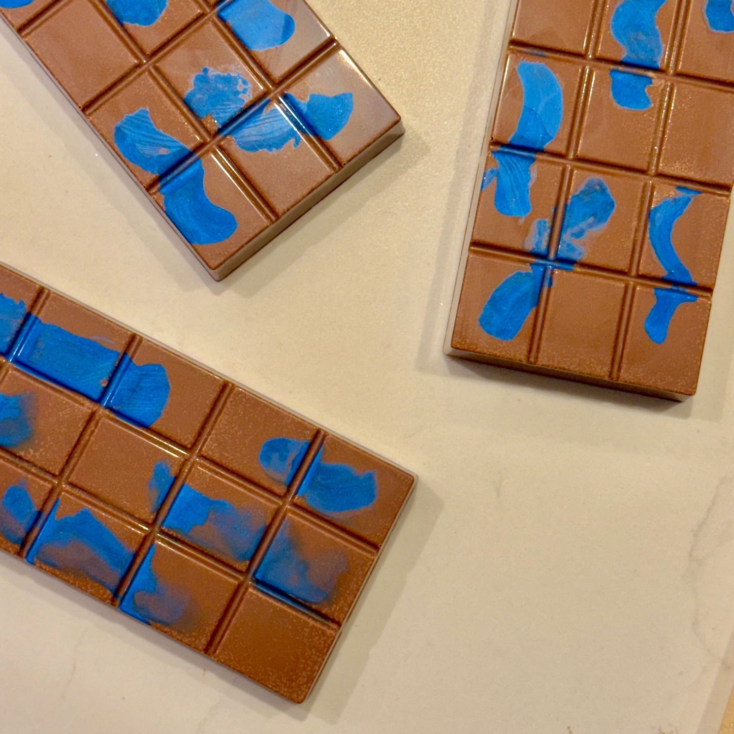 Big Bar milk chocolate with cornflake crunch 250g thick creamy chocolate sandwich bar