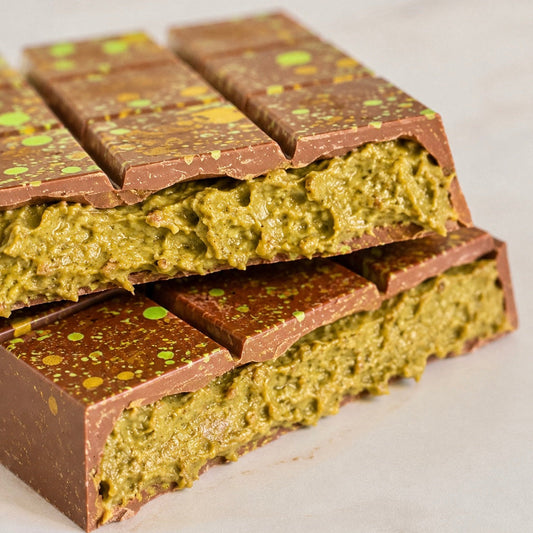 LIMITED COLLECTION Big Bar Milk Chocolate with Pistachio Crunch 260g