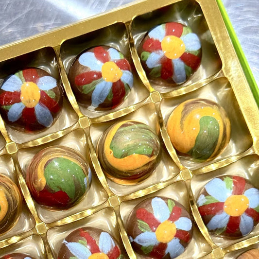 Floral Milk Chocolate Hazelnut Praline Hand Decorated Truffles Gift Box (12)